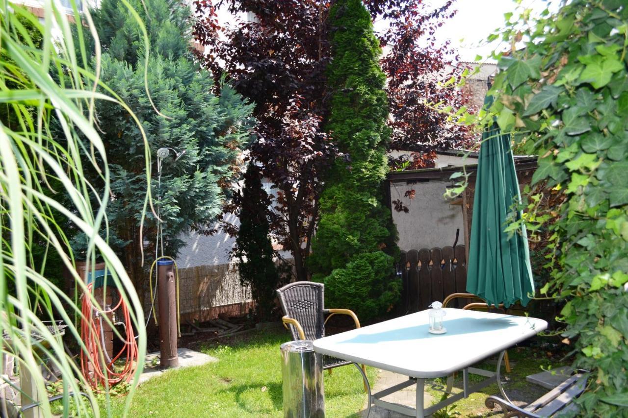 2-Raum Ferienwohnung In Connewitz Lipcse Kültér fotó